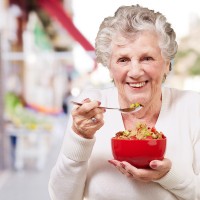 أغذية العناية بالمسنين